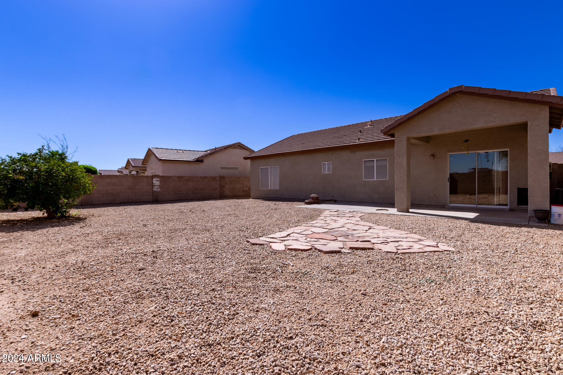 17419 N LARKSPUR Lane