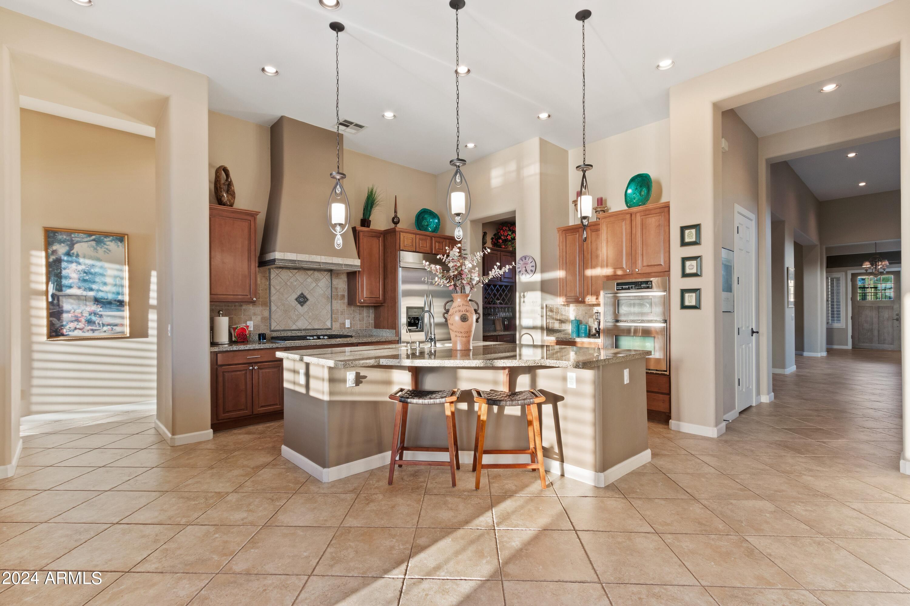 2554 N Tambor --
