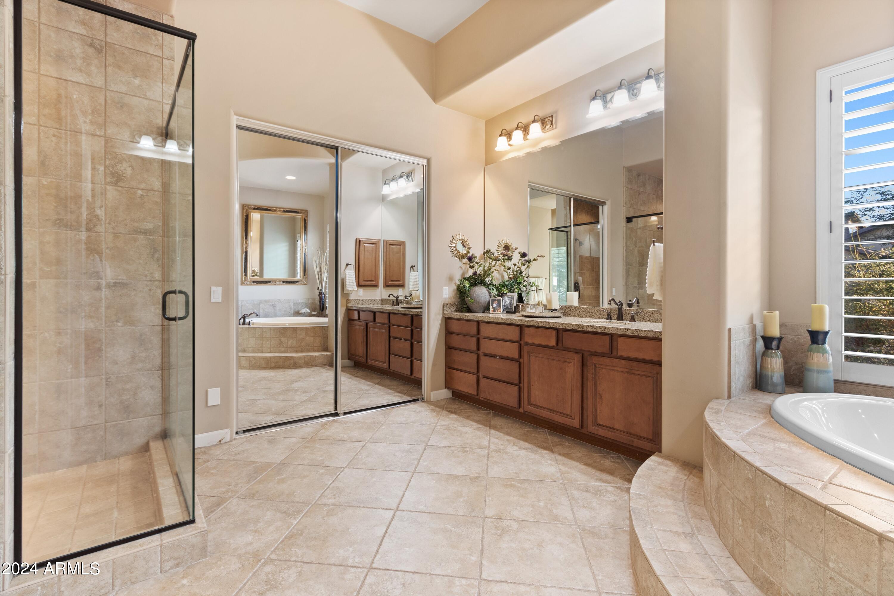2554 N Tambor --