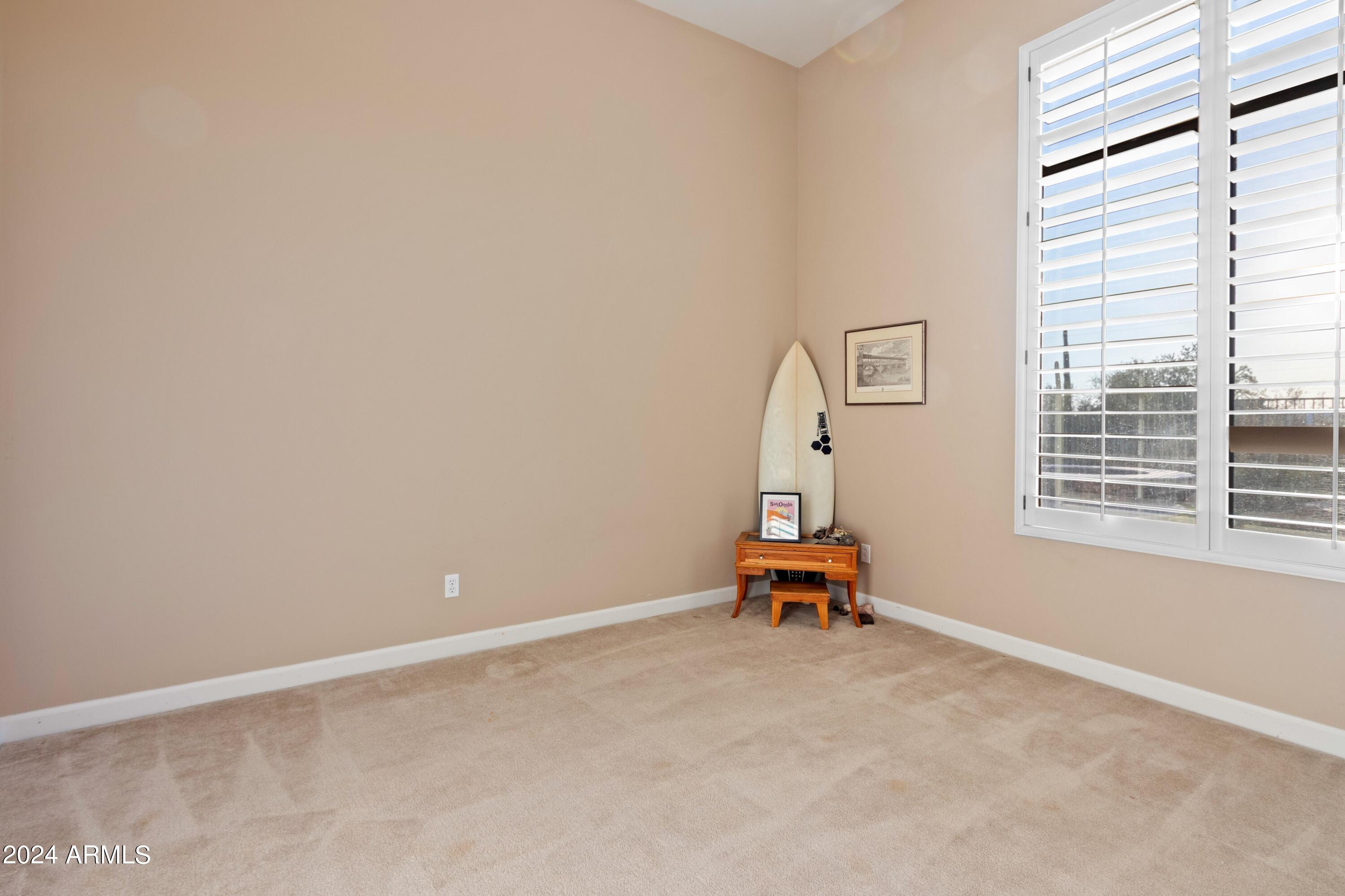 2554 N Tambor --