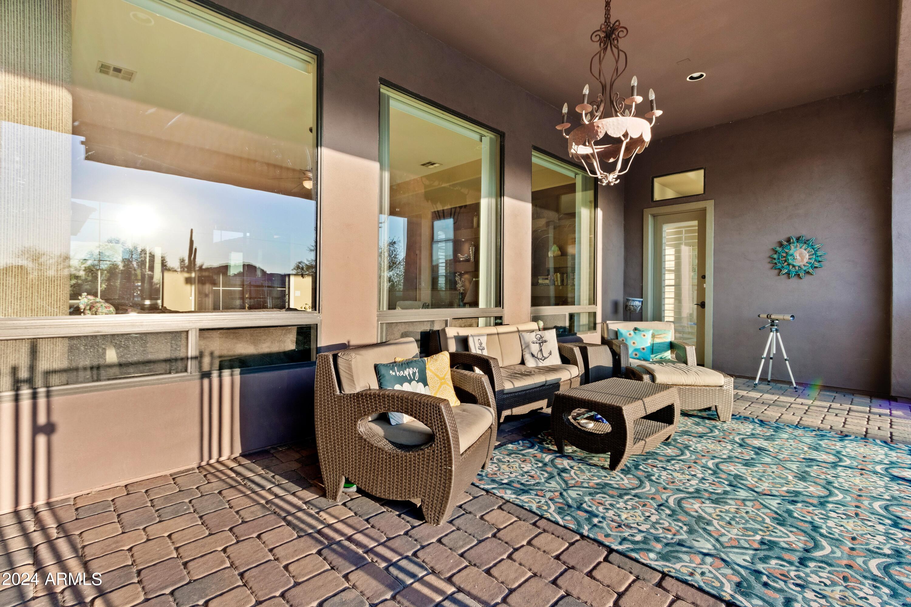 2554 N Tambor --