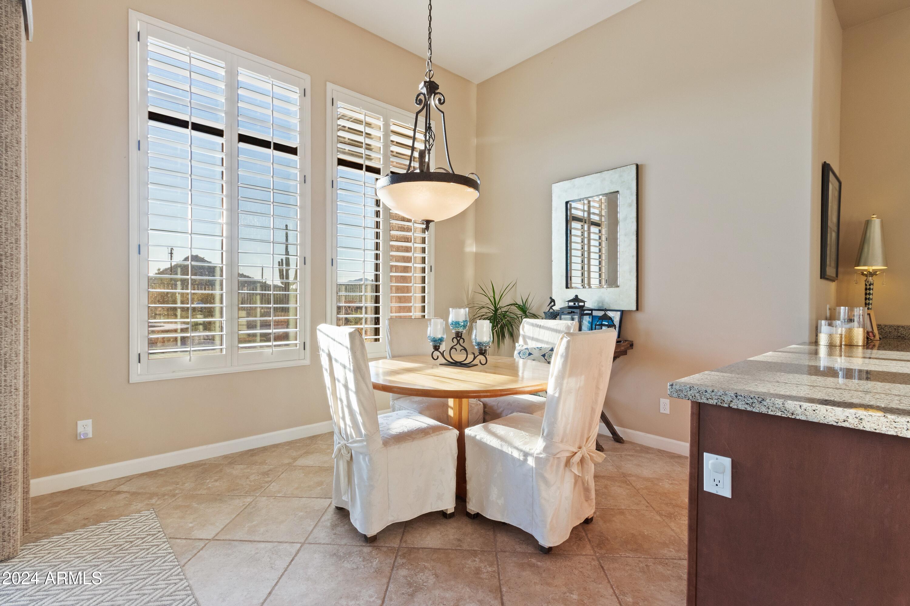 2554 N Tambor --