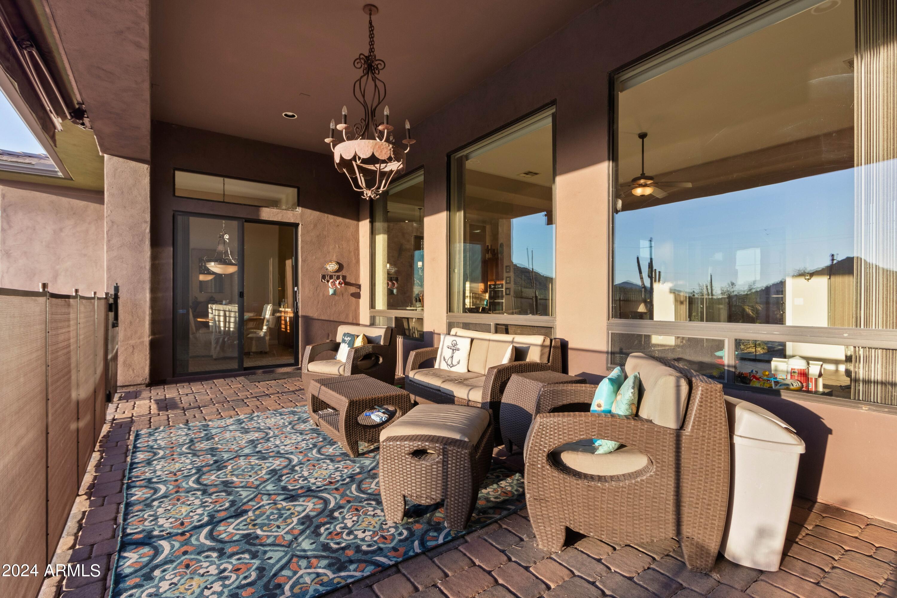 2554 N Tambor --