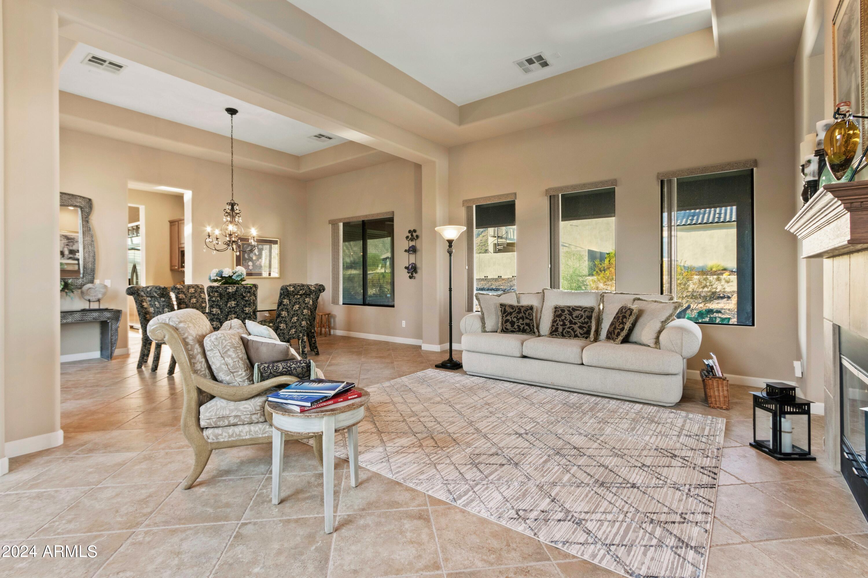 2554 N Tambor --