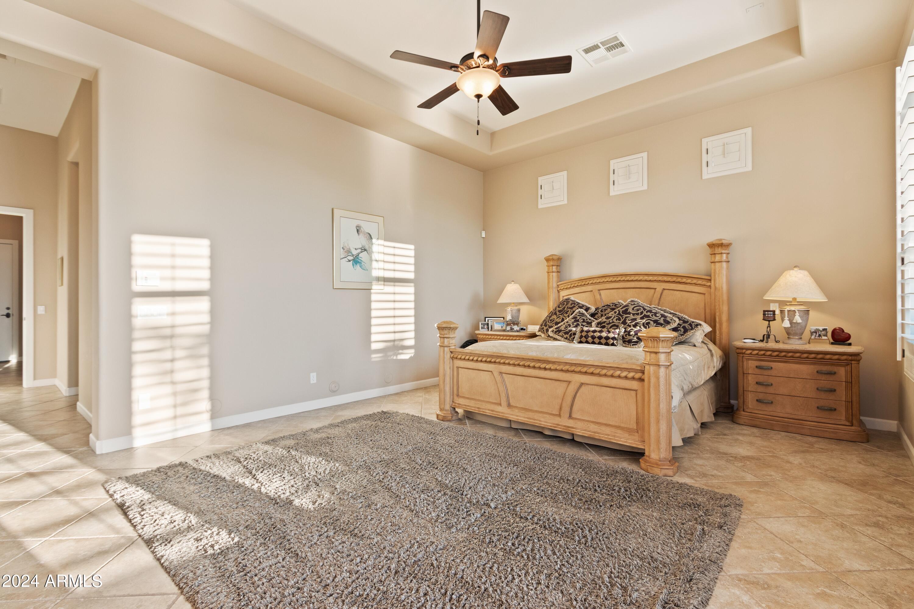 2554 N Tambor --