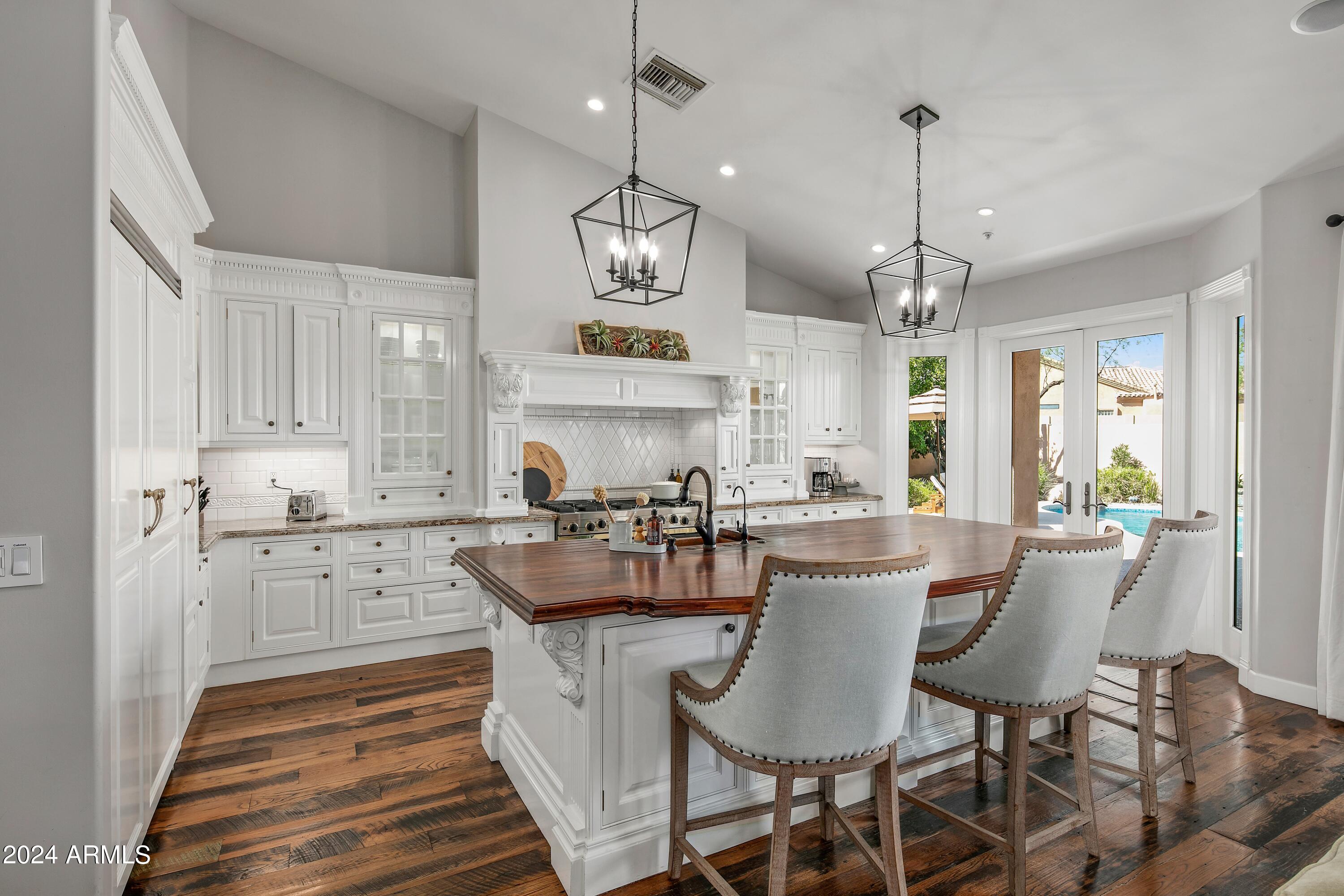 7760 E HARTFORD Drive