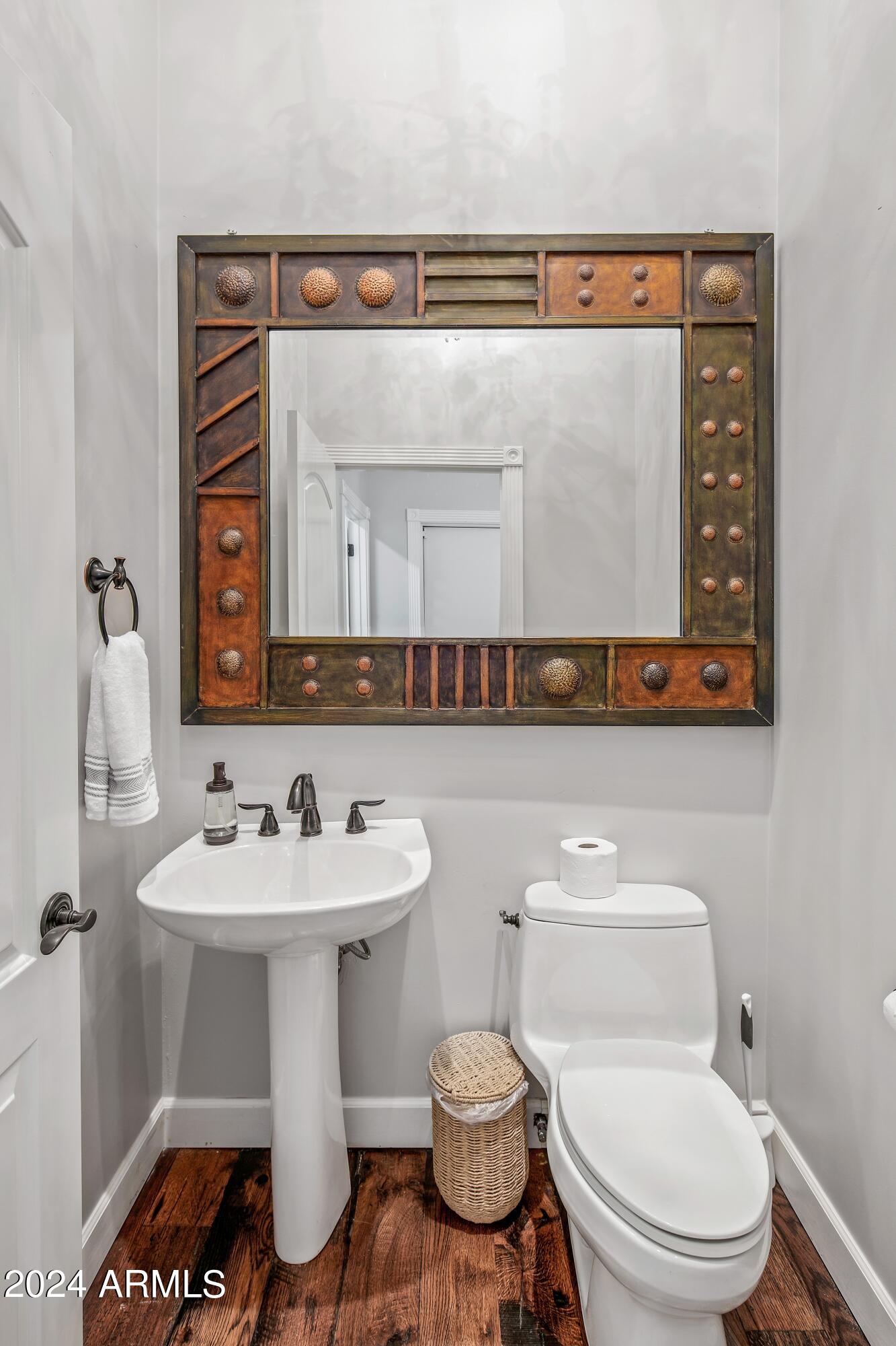 7760 E HARTFORD Drive