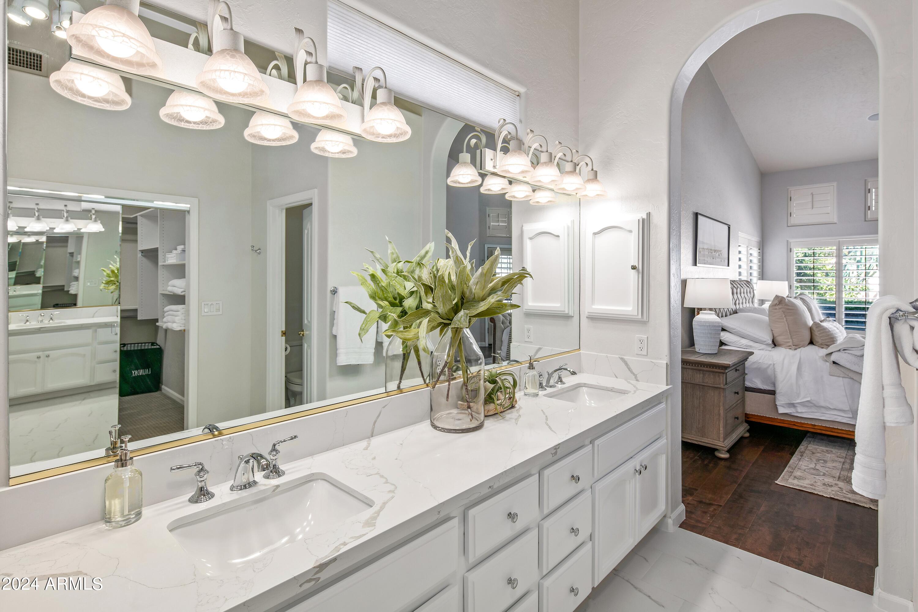 7760 E HARTFORD Drive