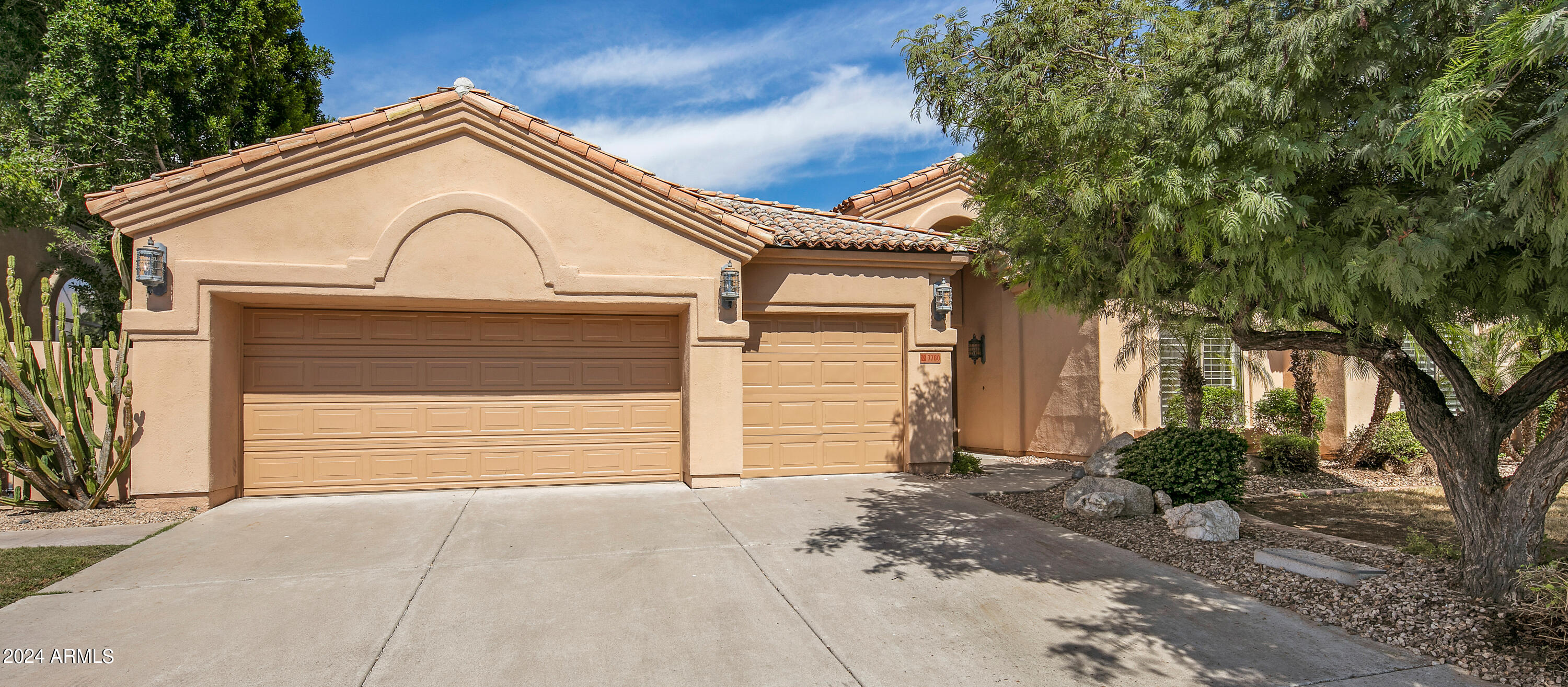 7760 E HARTFORD Drive