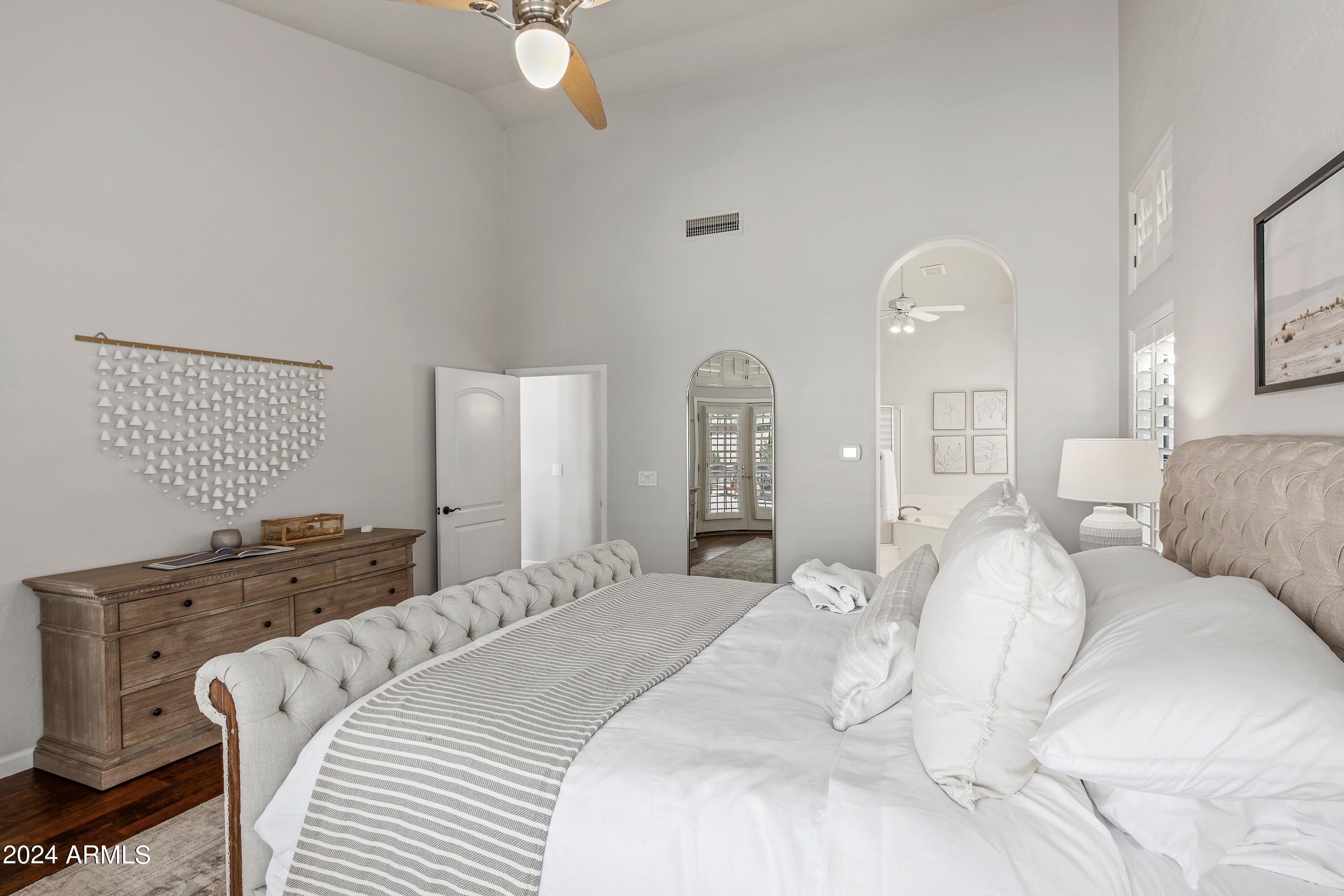 7760 E HARTFORD Drive