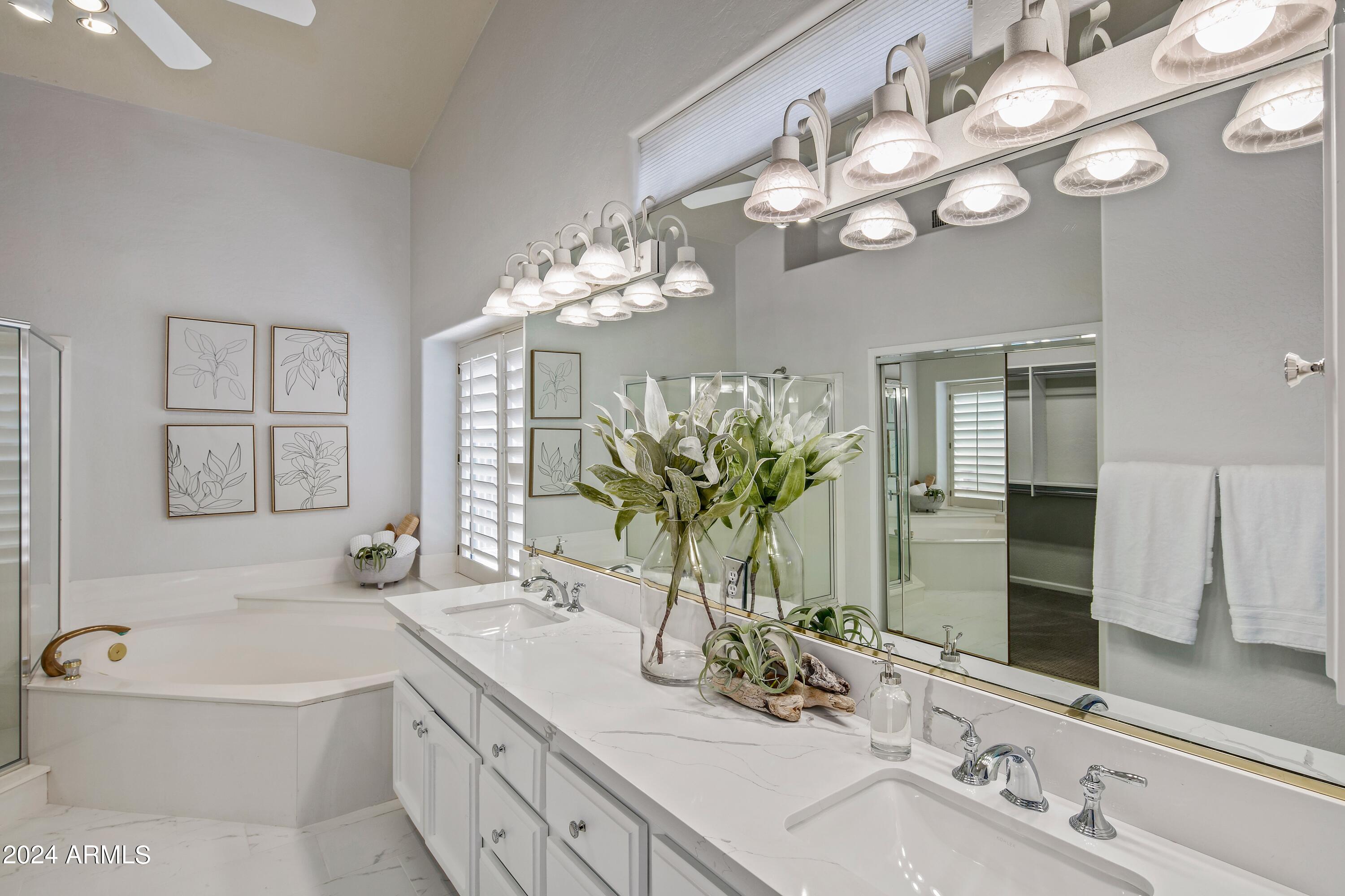 7760 E HARTFORD Drive