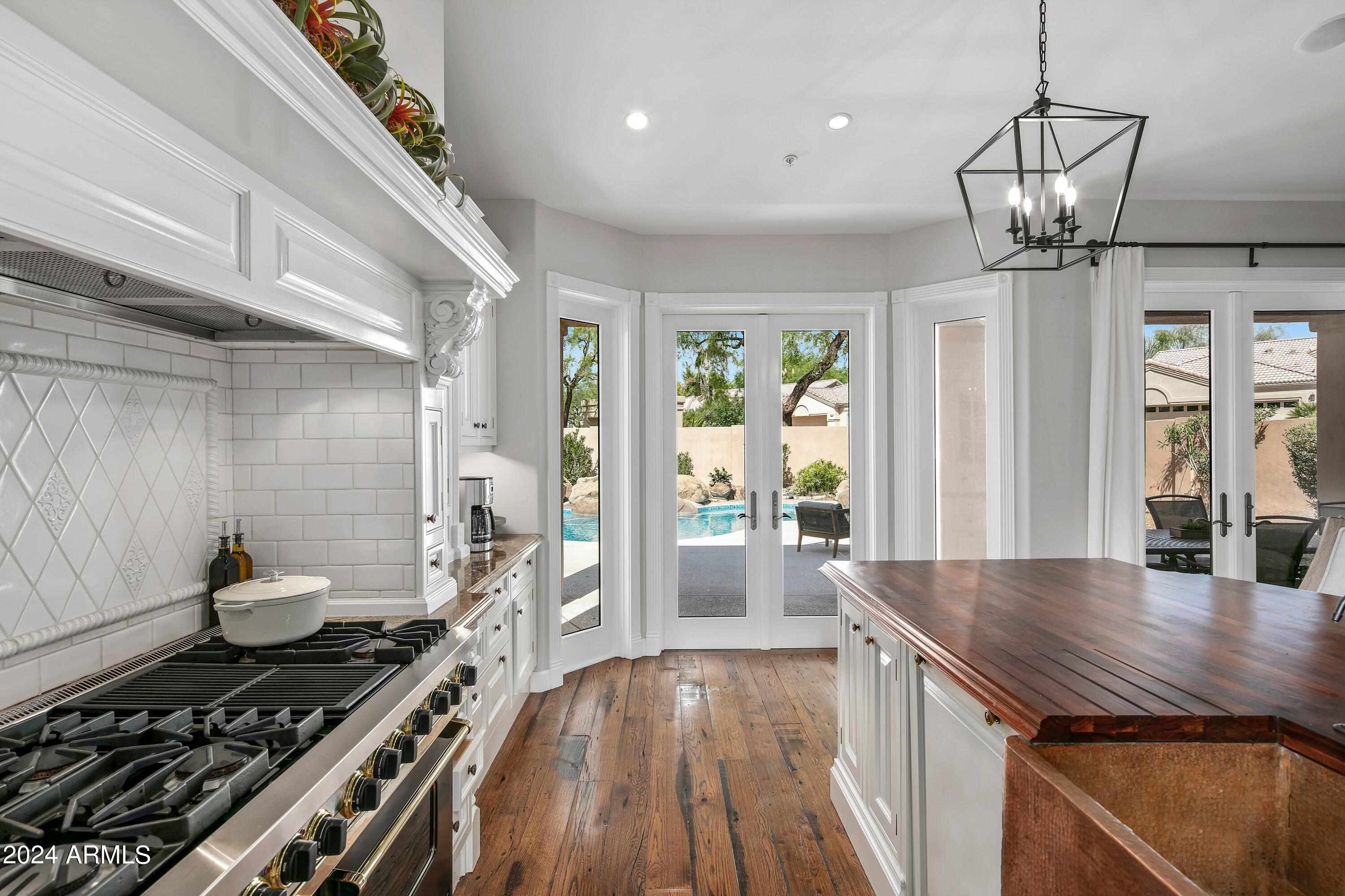 7760 E HARTFORD Drive