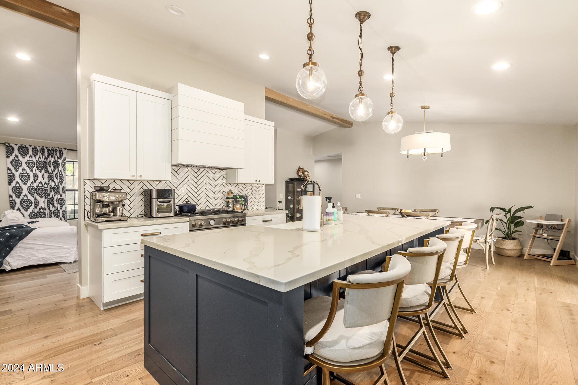 3410 N 45TH Place