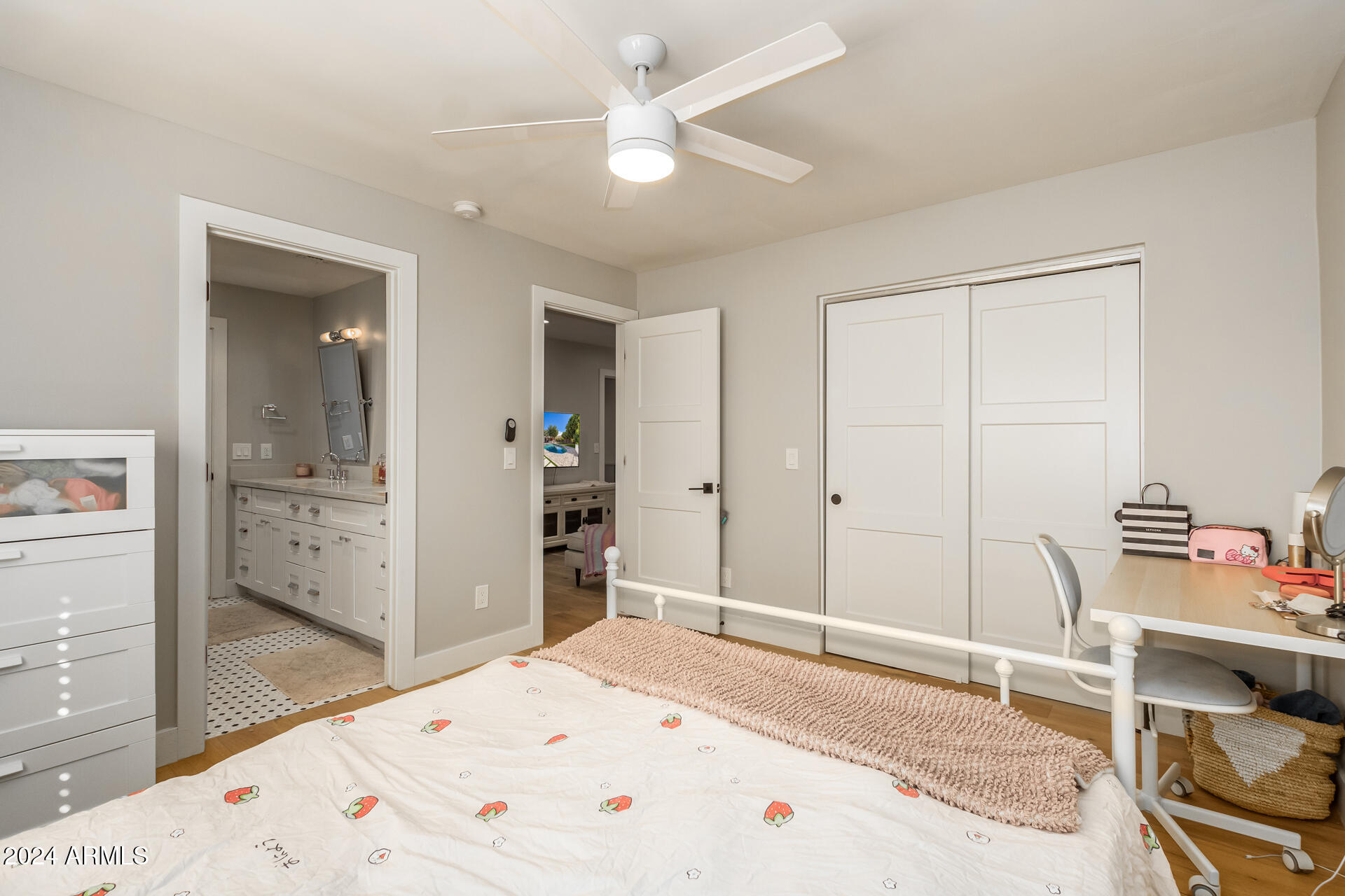 3410 N 45TH Place