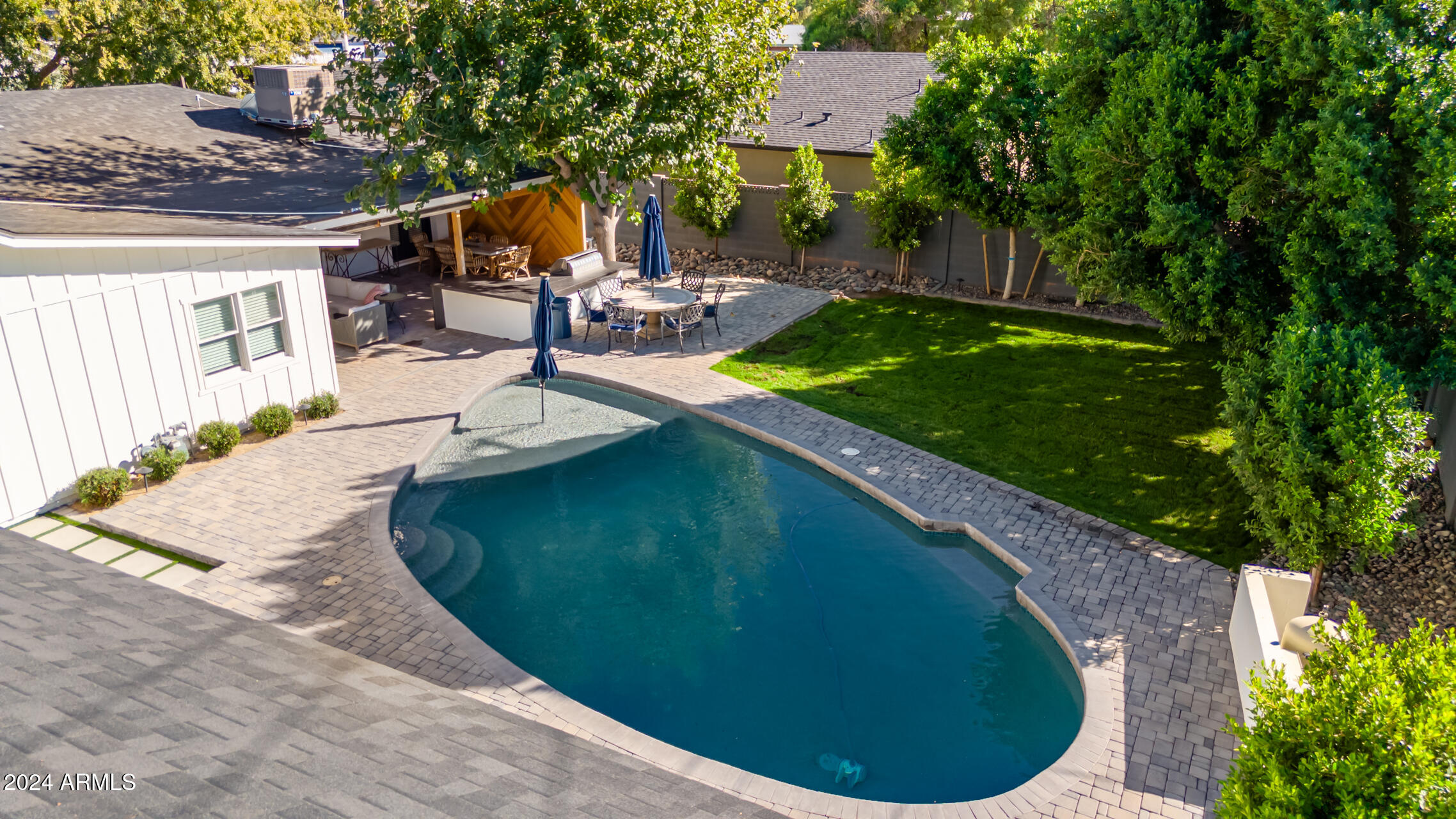 3410 N 45TH Place