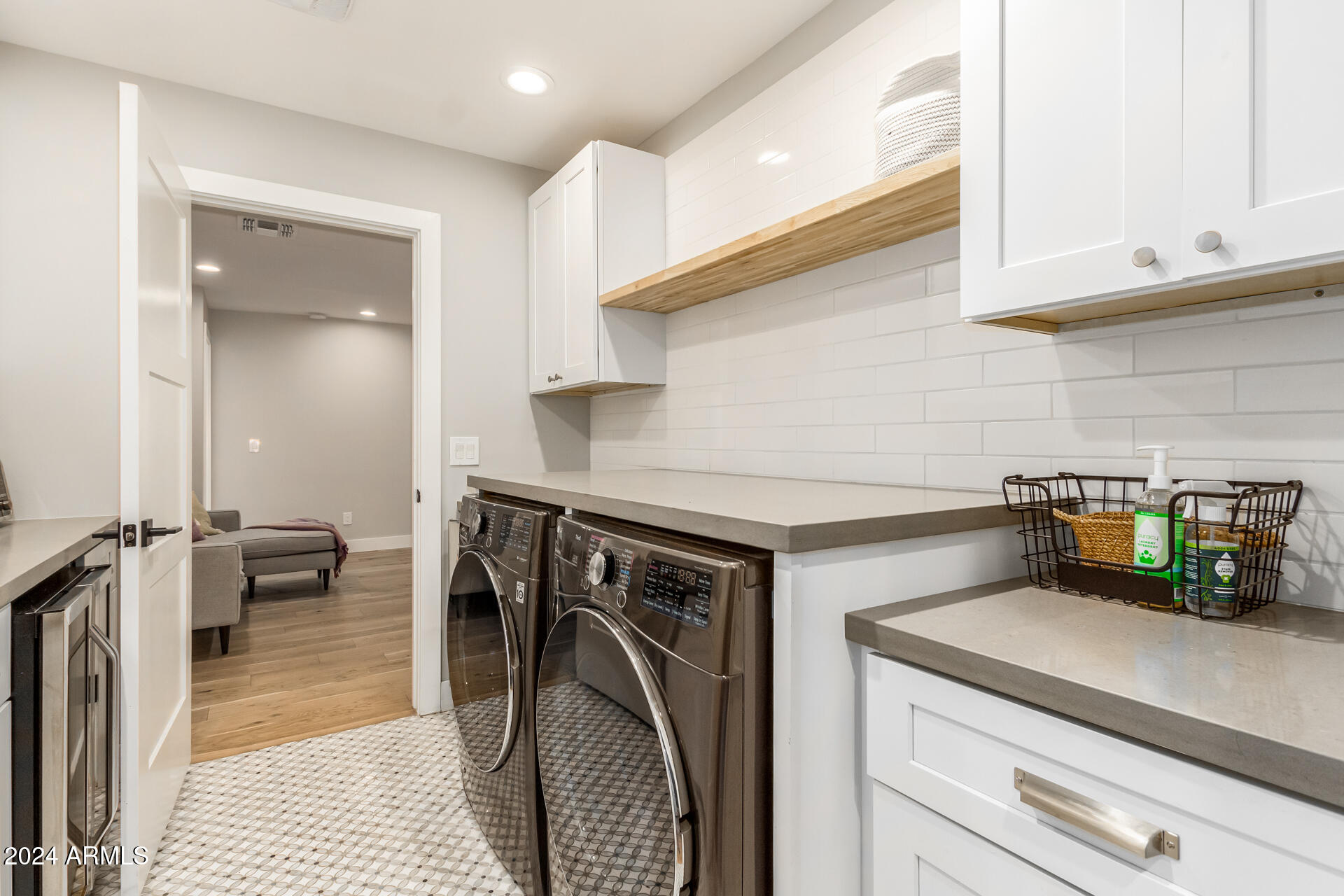 3410 N 45TH Place