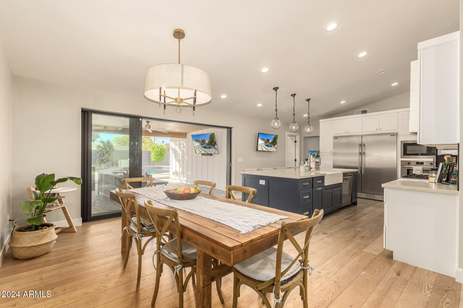3410 N 45TH Place