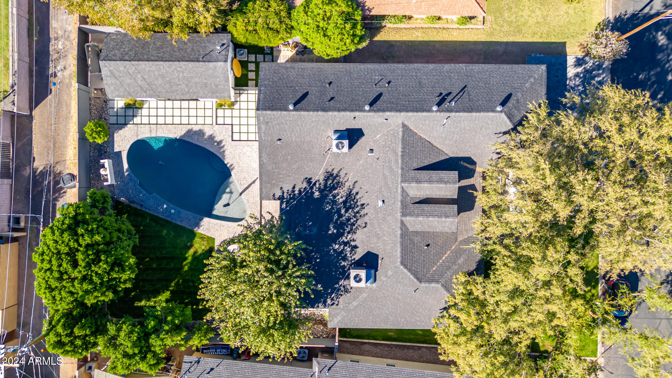 3410 N 45TH Place