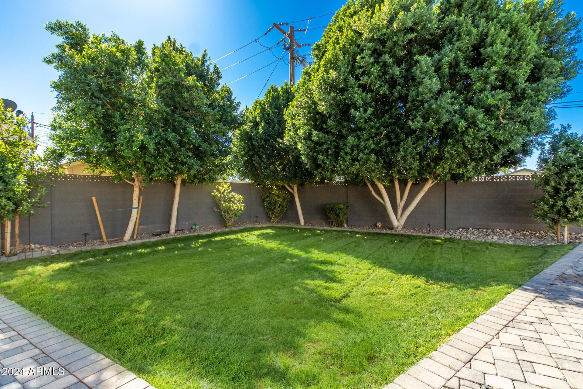 3410 N 45TH Place