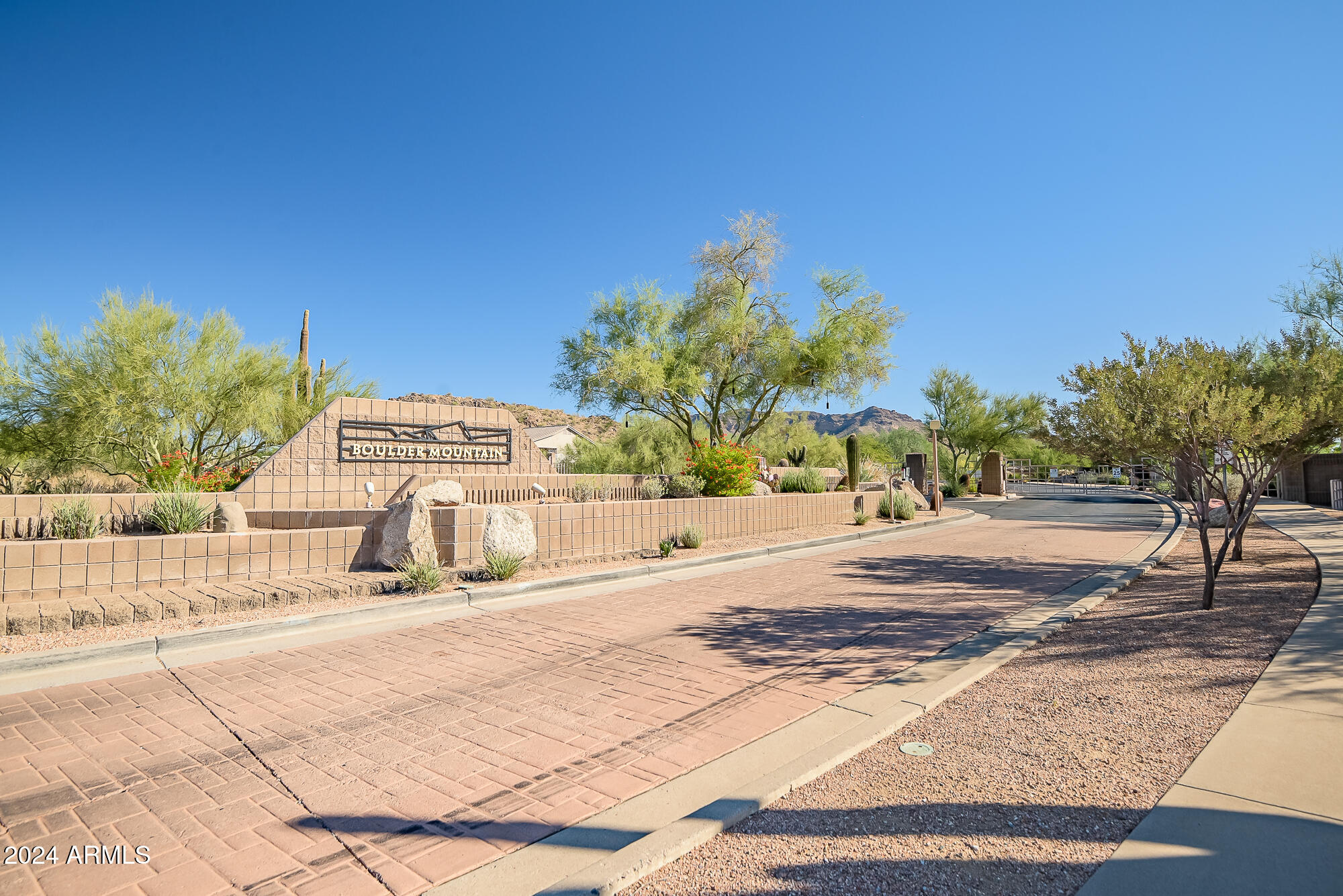 2351 N TIERRA ALTA Circle