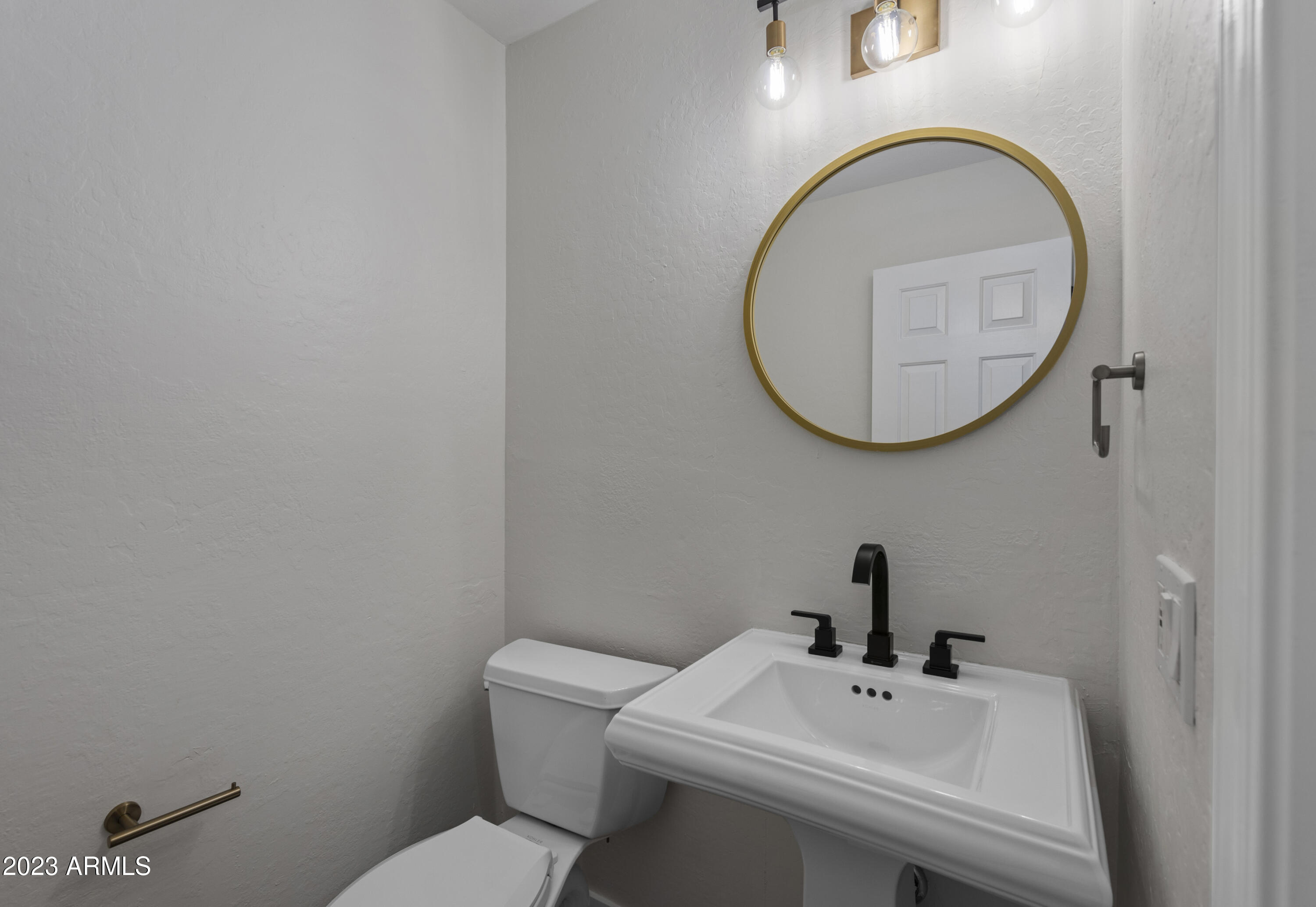 4939 E ROBERTA Drive