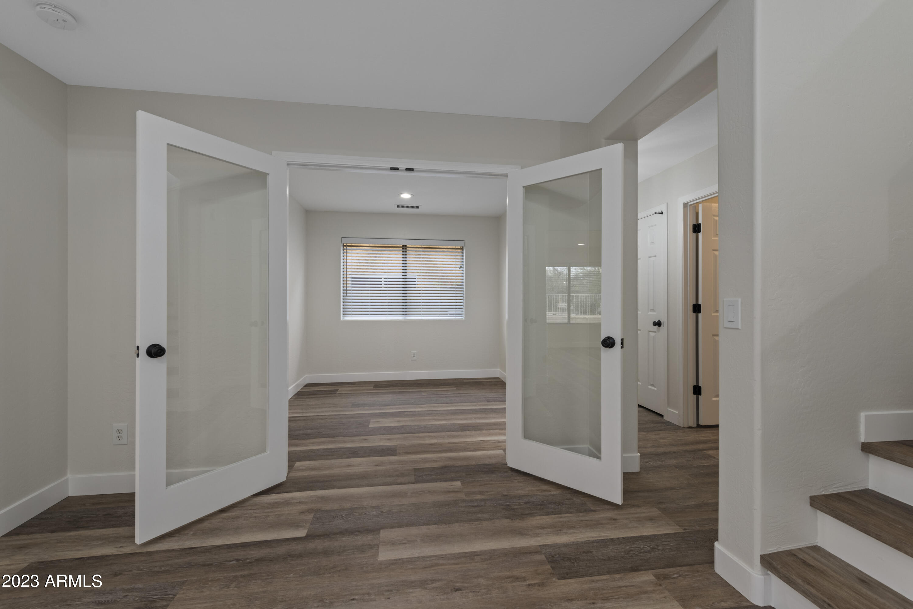 4939 E ROBERTA Drive