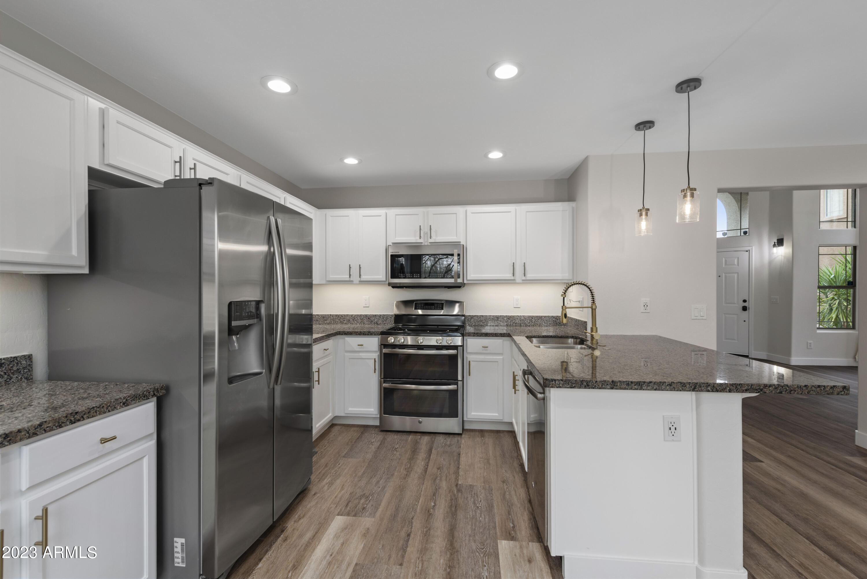 4939 E ROBERTA Drive