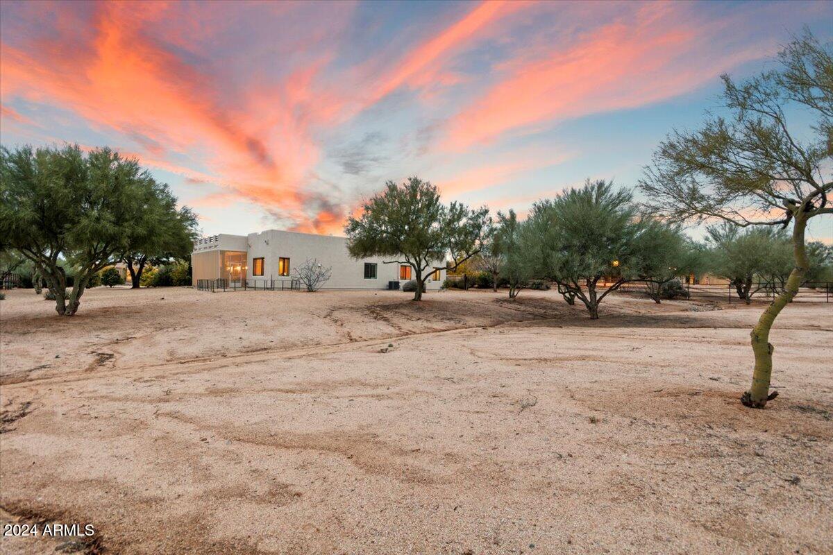 14428 E MONUMENT Drive