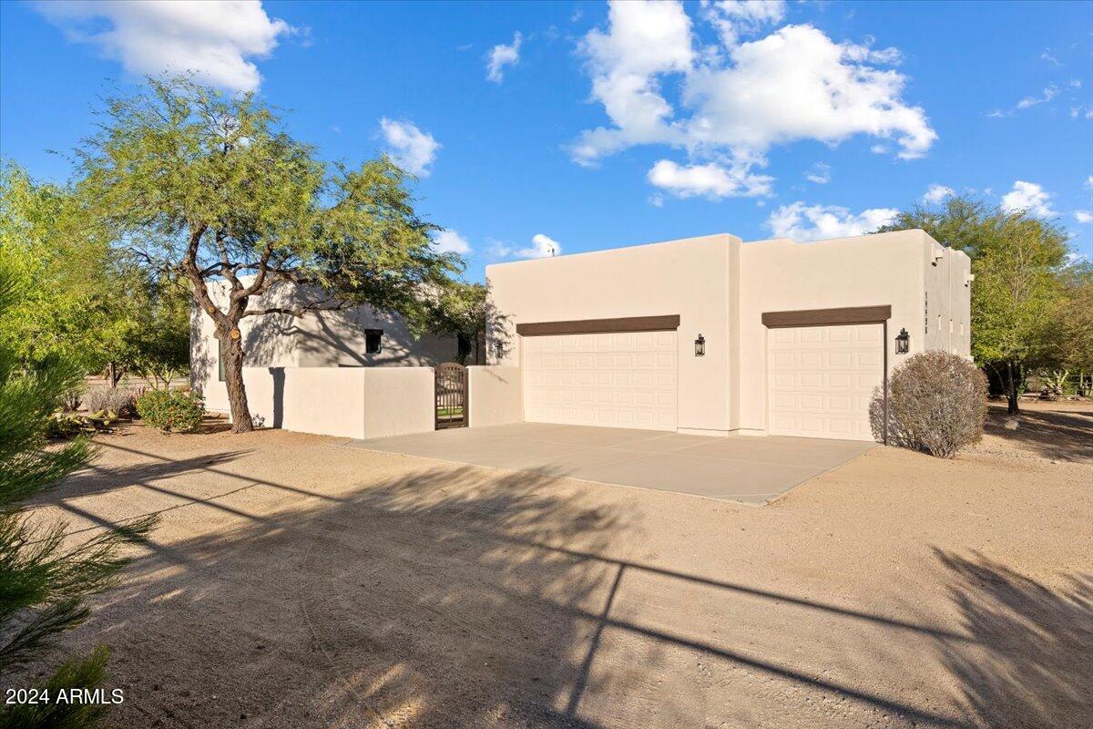 14428 E MONUMENT Drive