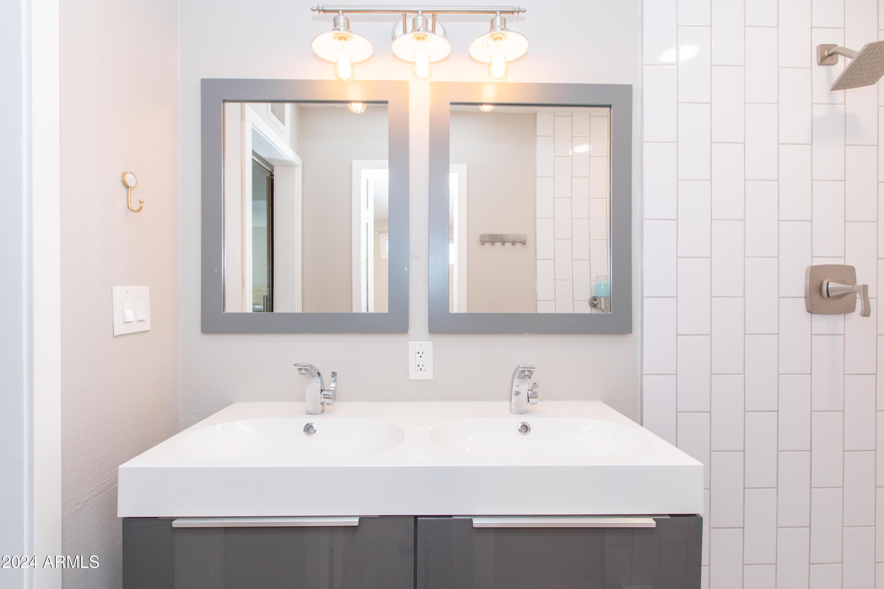 7544 E MCKINLEY Street