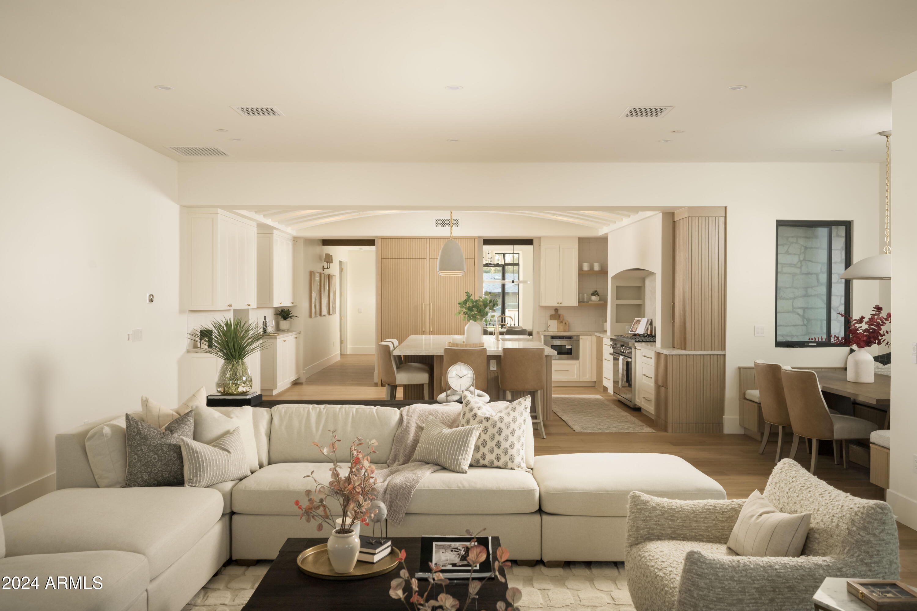 3101 N 53RD Place
