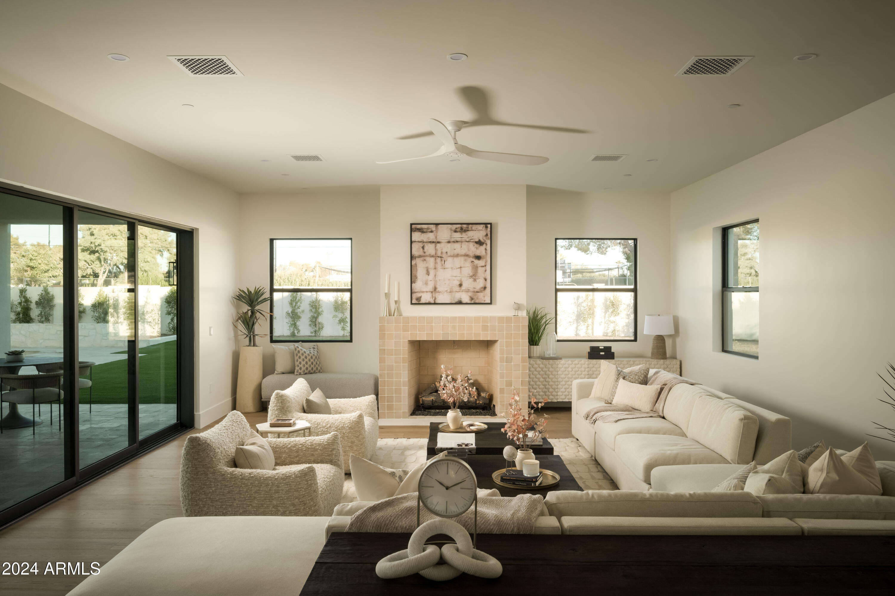 3101 N 53RD Place