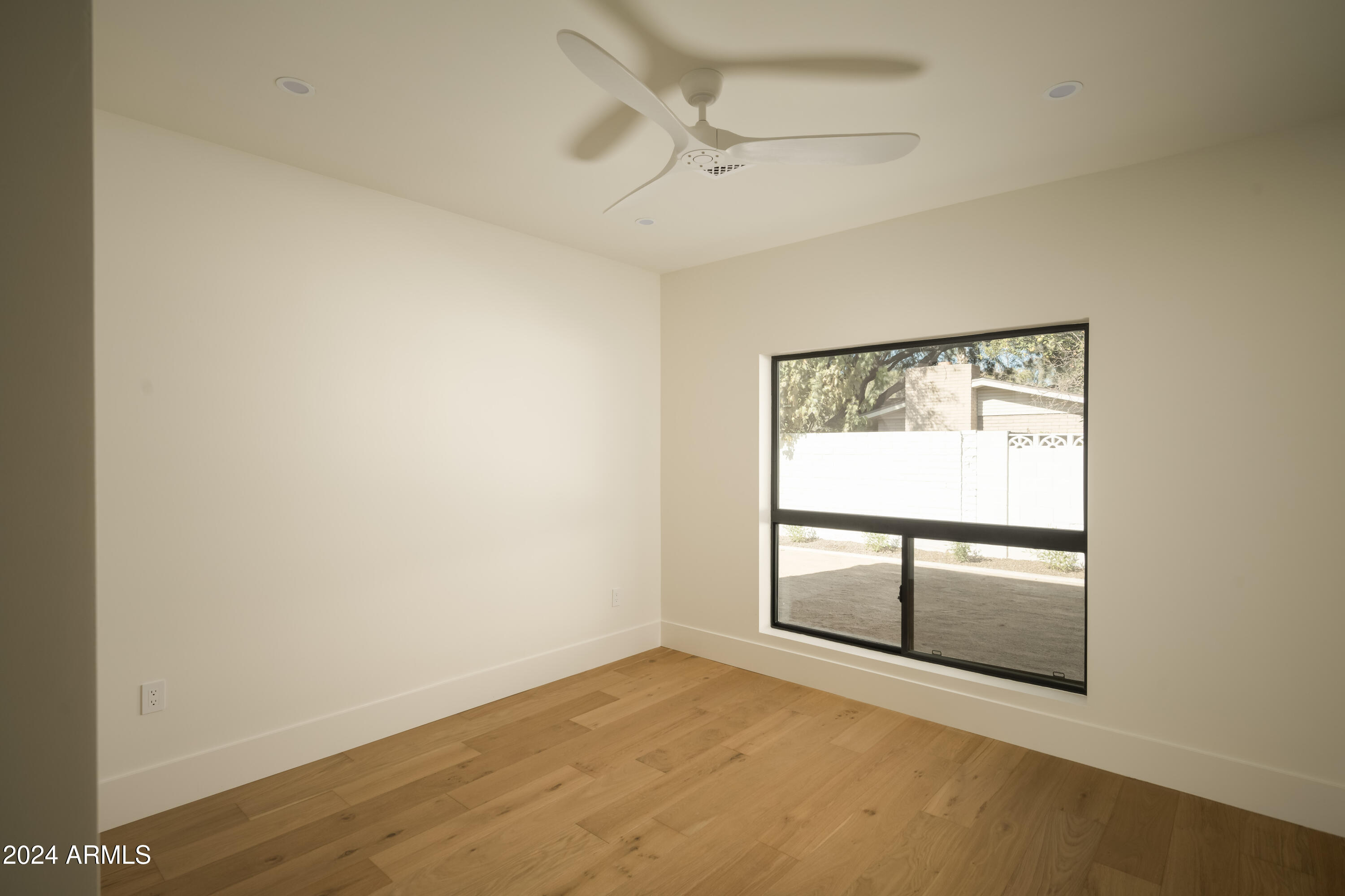 3101 N 53RD Place