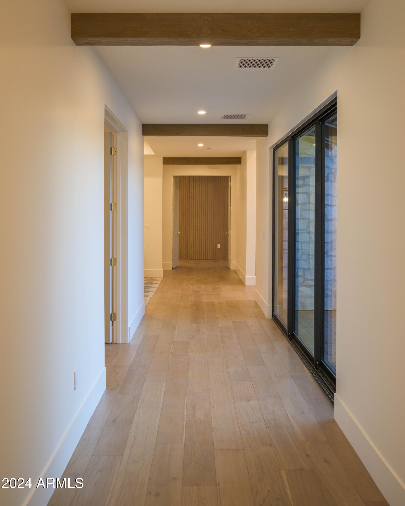 3101 N 53RD Place