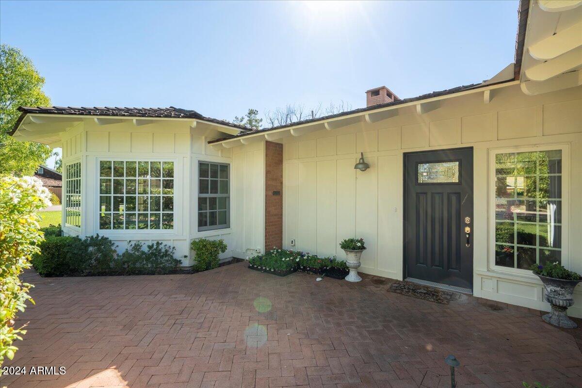77 E OCOTILLO Road