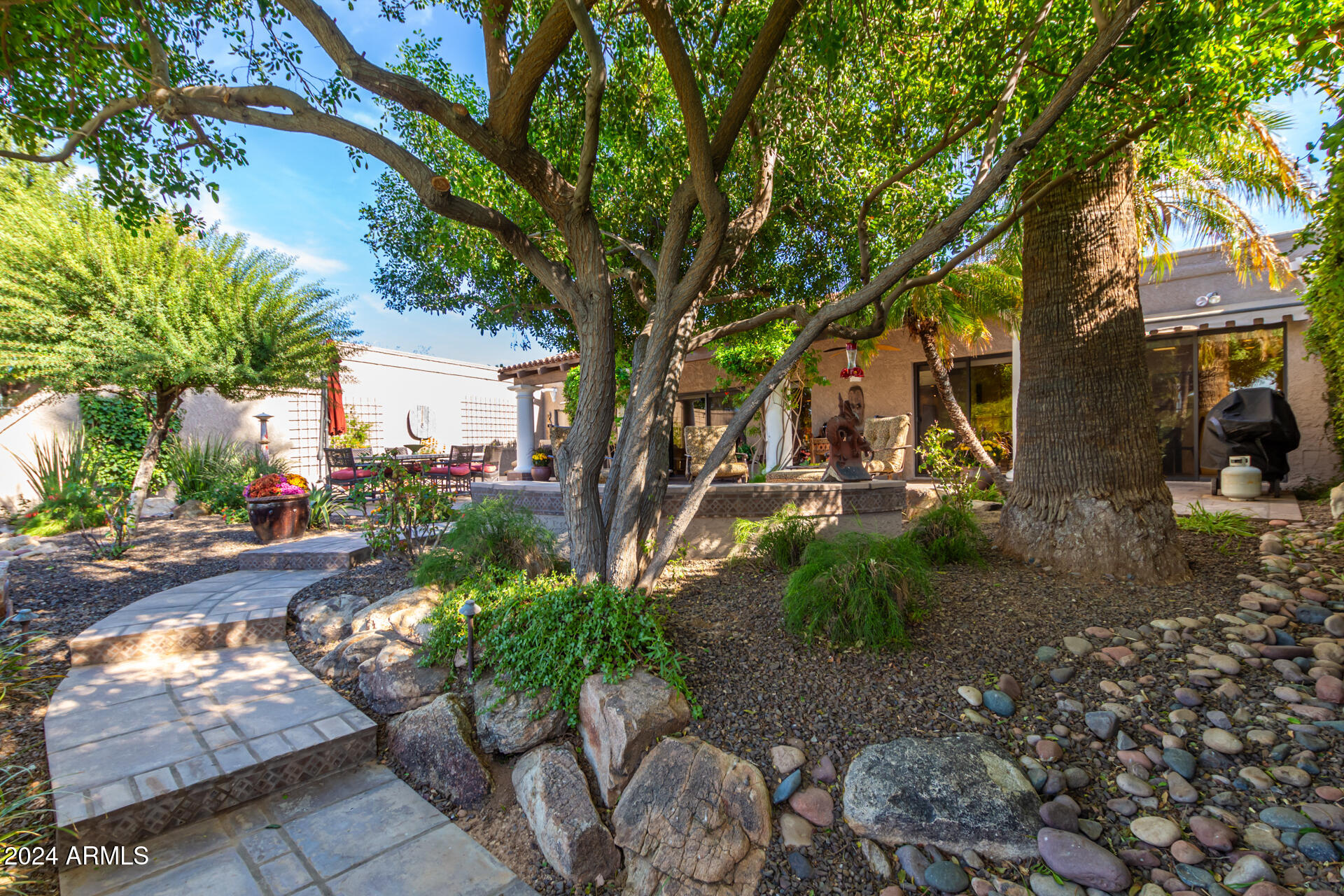 7750 N VIA DE FRONTERA