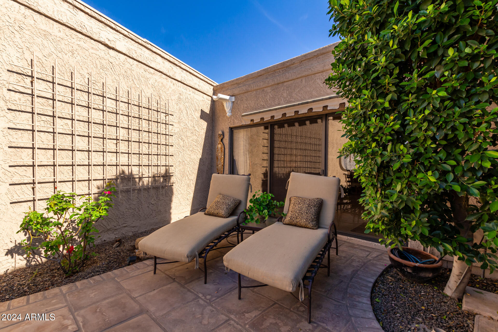 7750 N VIA DE FRONTERA