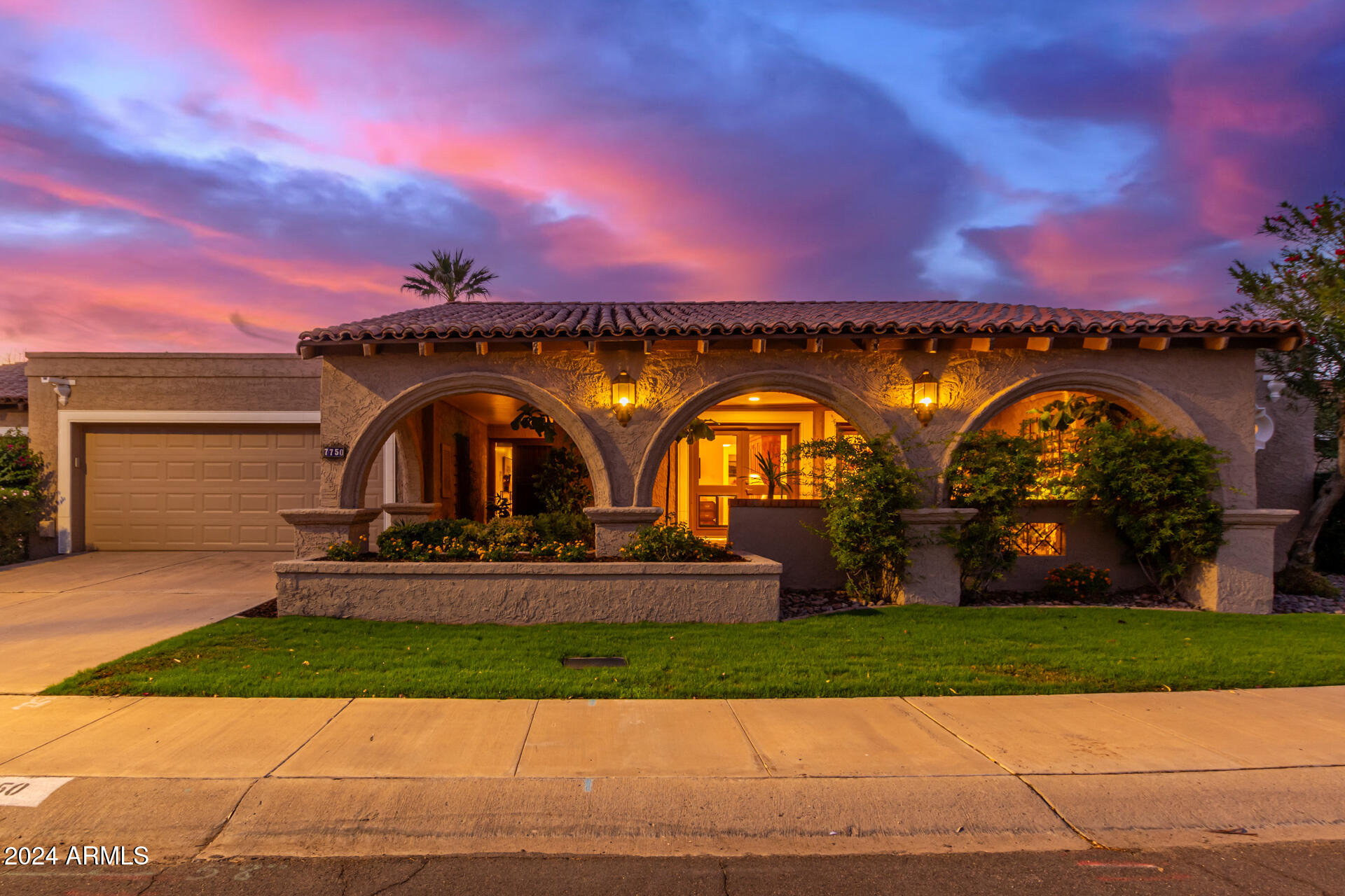 7750 N VIA DE FRONTERA