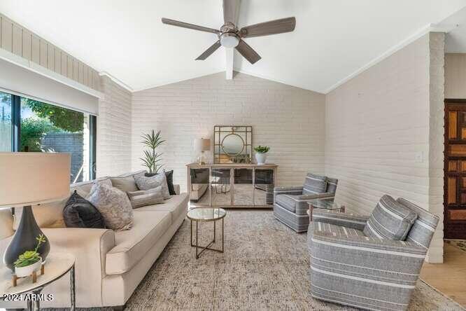 4525 N 66TH Street, 10