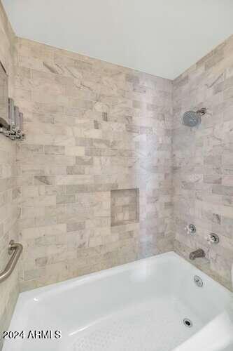 4525 N 66TH Street, 10
