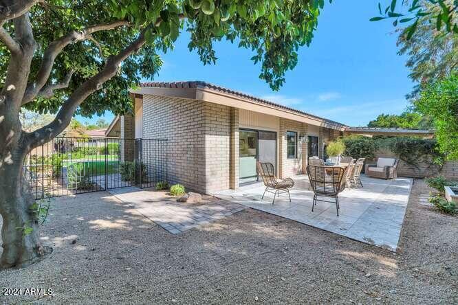 4525 N 66TH Street, 10