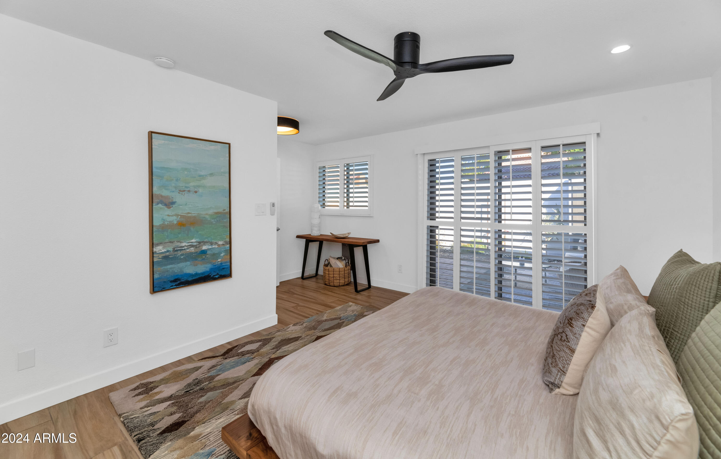 8 W CASA HERMOSA Drive