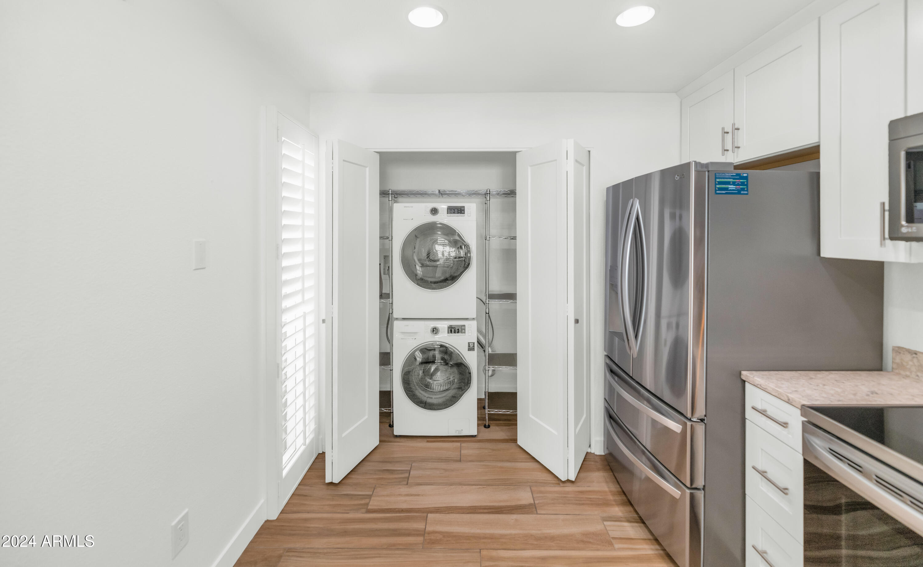 8 W CASA HERMOSA Drive