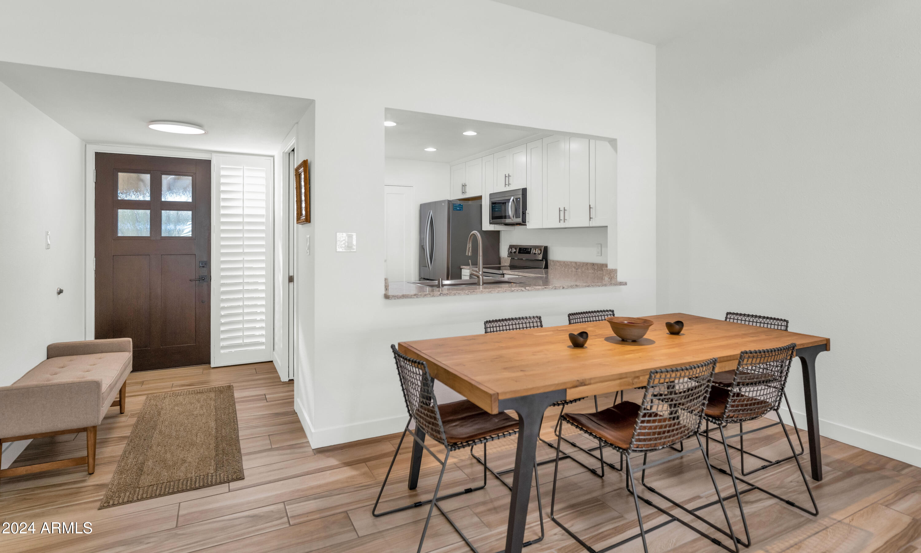 8 W CASA HERMOSA Drive