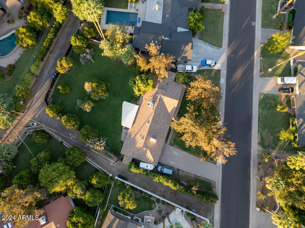 6616 E CALLE REDONDO --