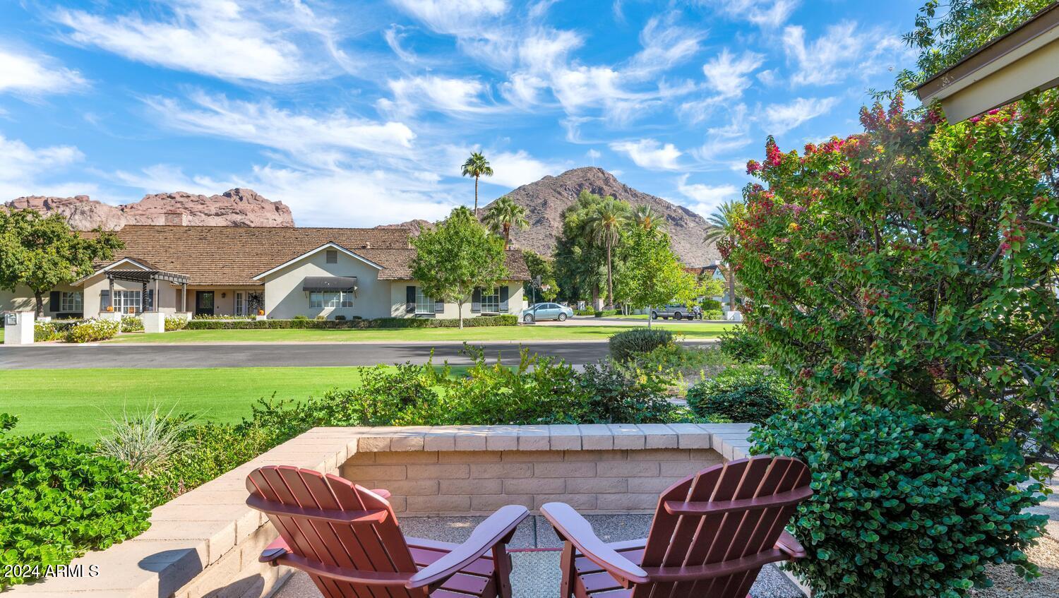 4743 E ARCADIA Lane