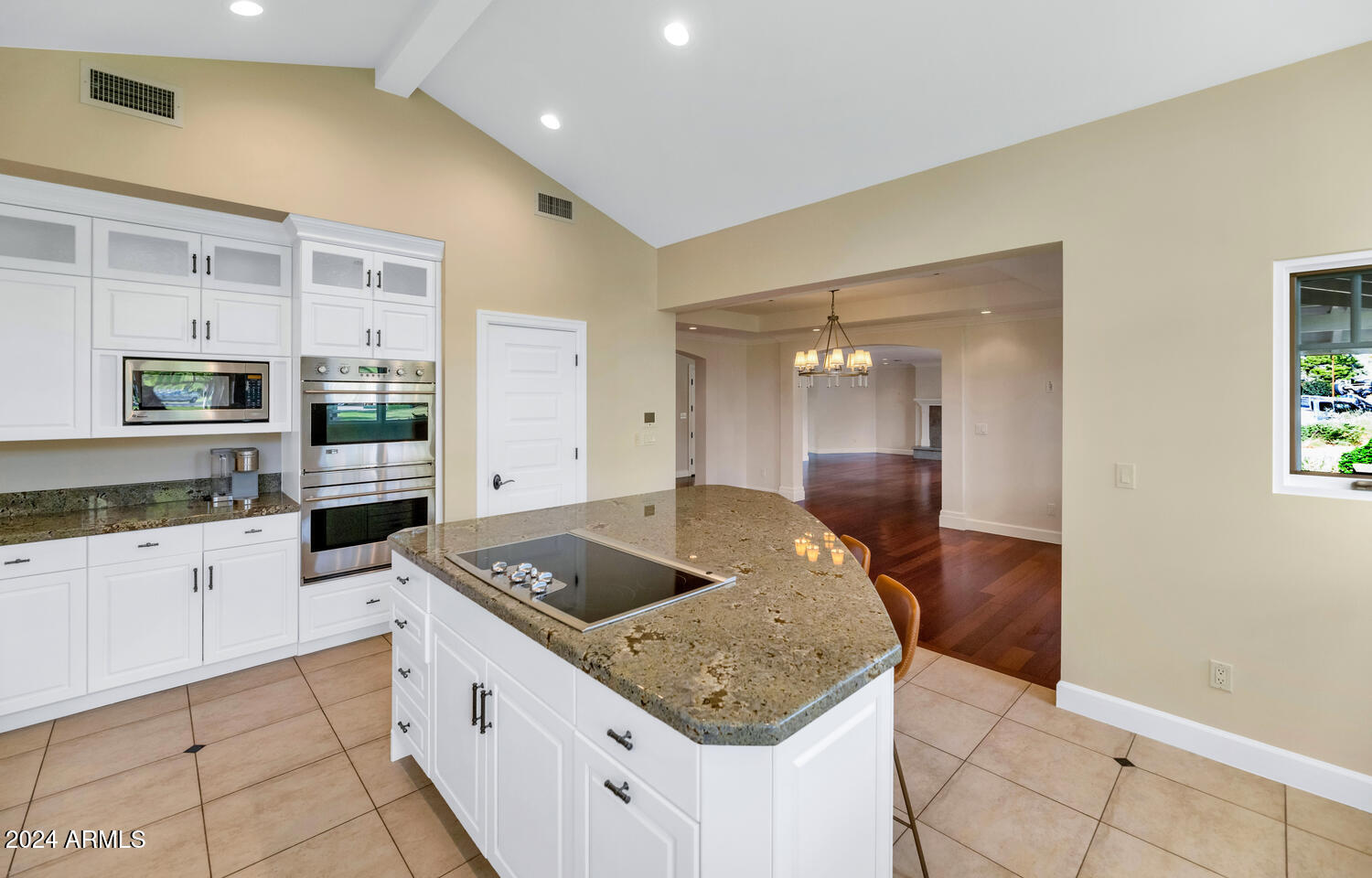 4743 E ARCADIA Lane