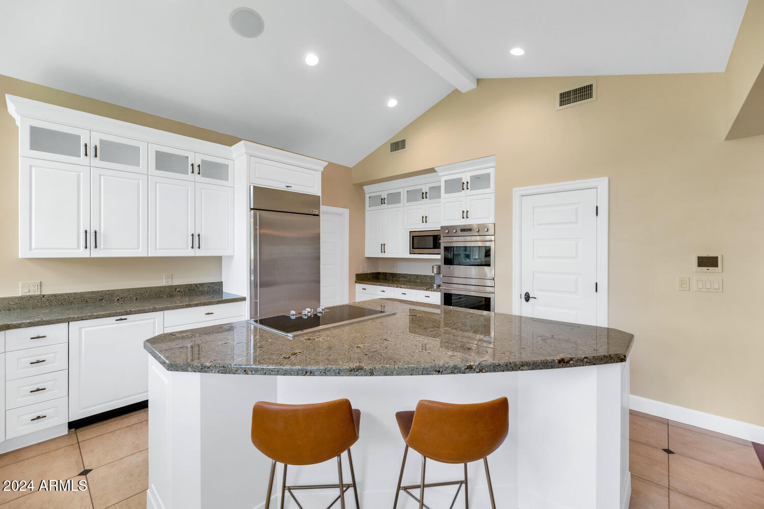 4743 E ARCADIA Lane