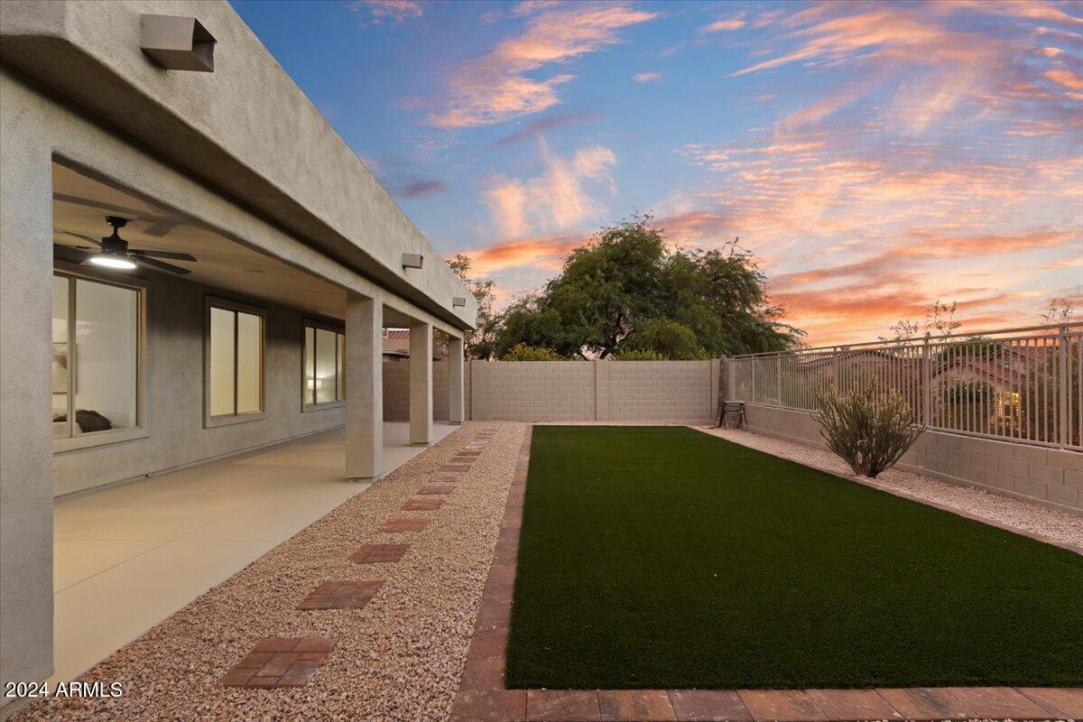 10418 E Morning Star Dr