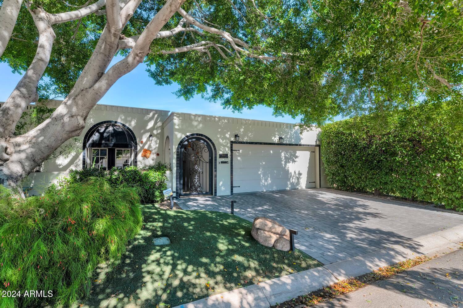 6938 E EXETER Boulevard